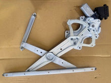 Load image into Gallery viewer, Front RH Window Regulator W/10 Pin Motor for Toyota Corolla ZRE182/ZWE186 12-18