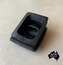 Load image into Gallery viewer, GENUINE Toyota LandCruiser HZJ78 HZJ79 HZJ80 HDJ80 Gearbox Clutch Fork Boot