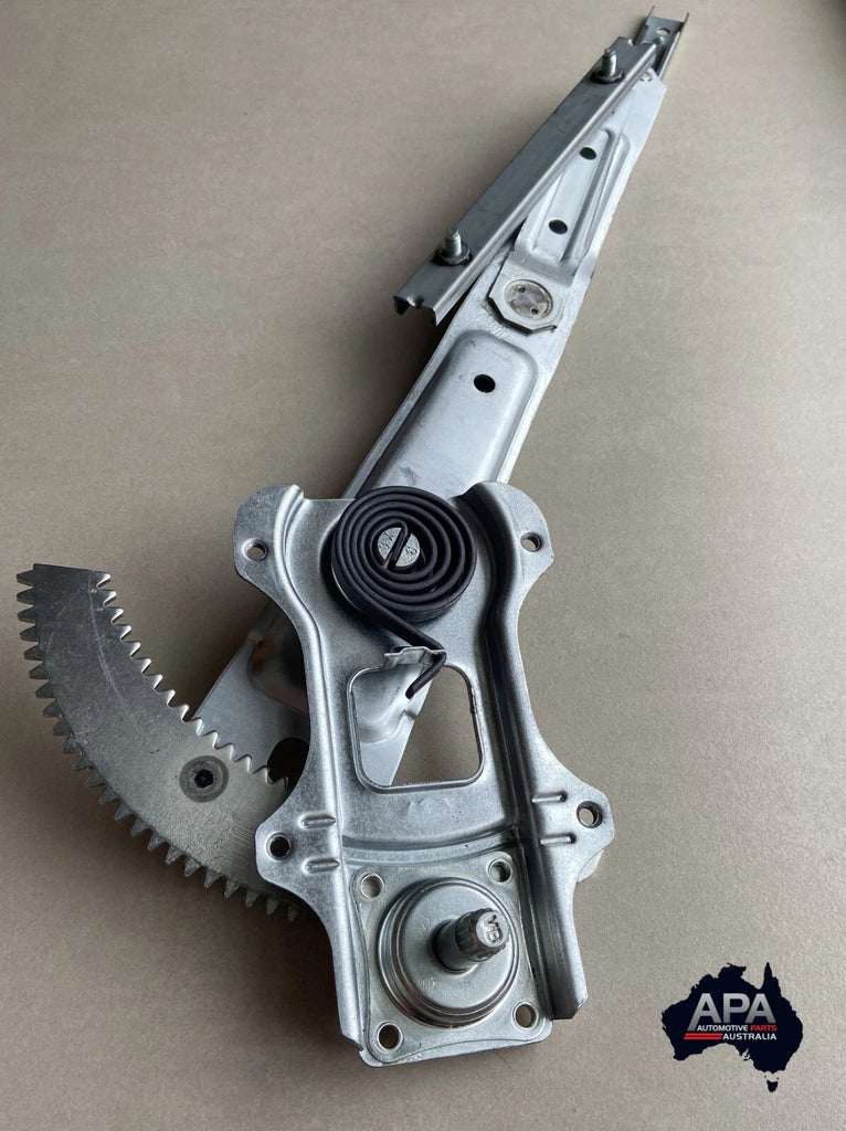 GENUINE Nissan Patrol GU Y61 Front Right RHF Manual Window Regulator