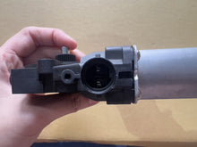 Load image into Gallery viewer, Window Lift Motor 2 Pins for Hyundai iX35 13-15 Rear LH, Santa Fe 05-12 Rear RH