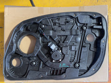 Load image into Gallery viewer, Front Right Window Regulator W/2 Pins Motor, W/Panel for Hyundai i30 GD 12-17