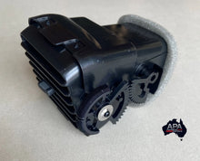 Load image into Gallery viewer, GENUINE Toyota LandCruiser 80 Series HZJ HDJ FZJ Right RH Dash Air Vent Outlet