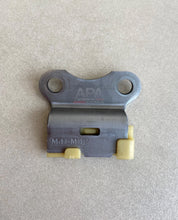 Load image into Gallery viewer, GENUINE Mitsubishi Pajero NM-NX Triton 4M41 3.2L Diesel Upper Timing Chain Guide