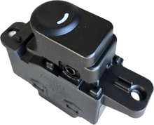 Load image into Gallery viewer, Rear Single Power Window Switch 7 Pins for Hyundai Accent RB 11-19