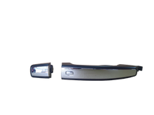 Load image into Gallery viewer, LHR/RHR Chrome Outer Door Handle W/ Smart Entry for Holden Commodore 13-17 etc